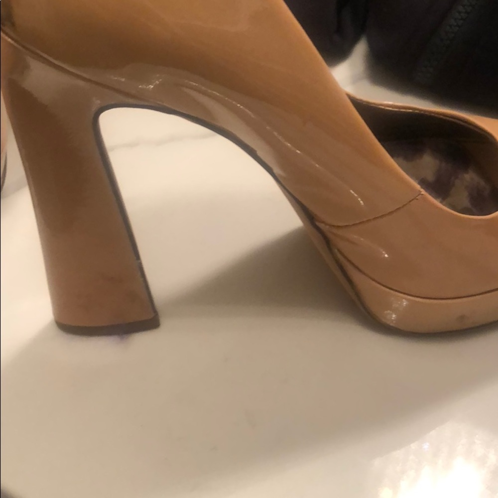 Heels - Picture 2 of 2